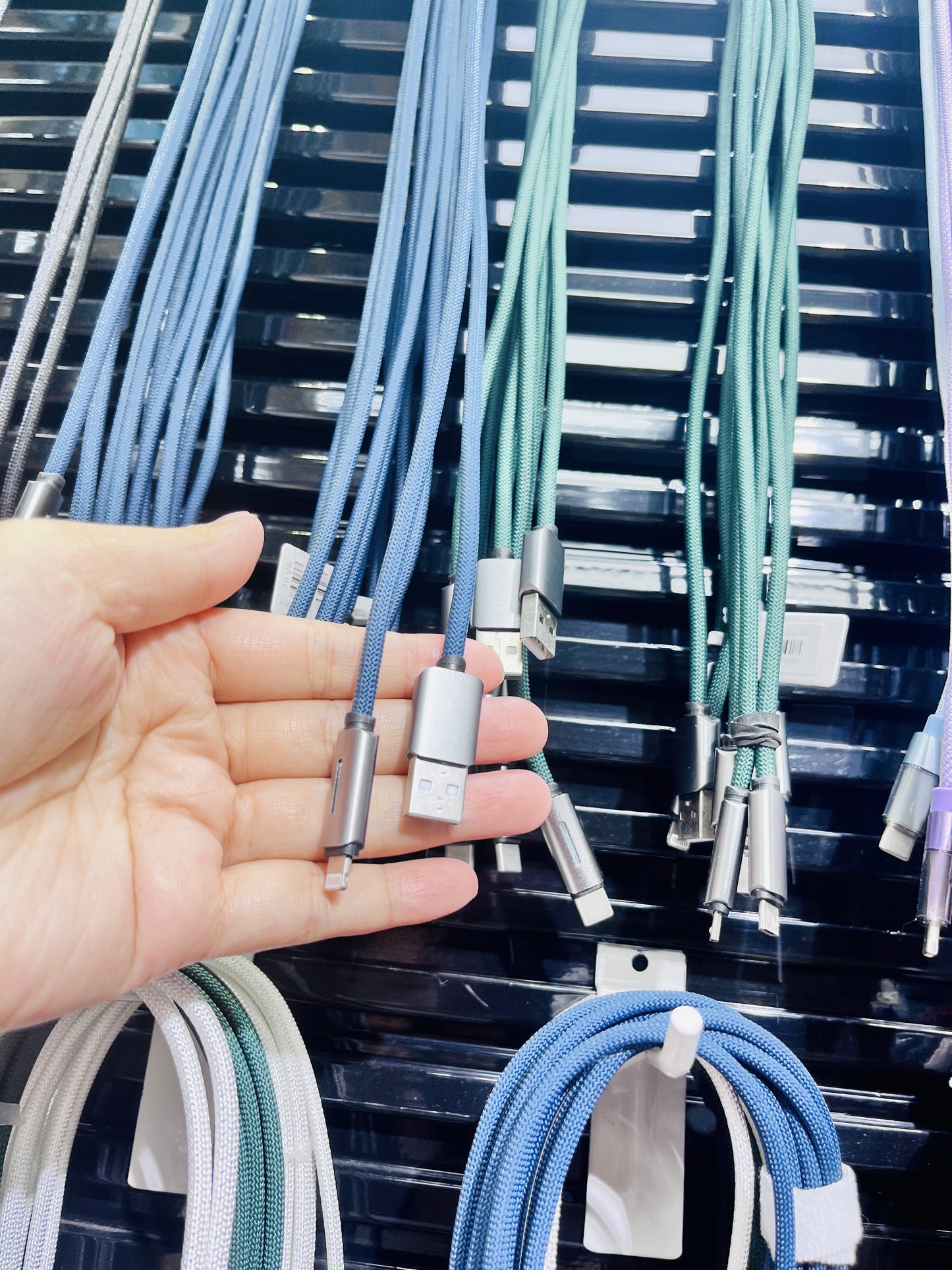 Mobile phone charging cable factory wholesale quality assurance all kinds of mobile phone models are available